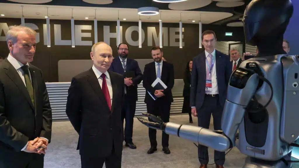 🤖 Putin’s Dancing Show
