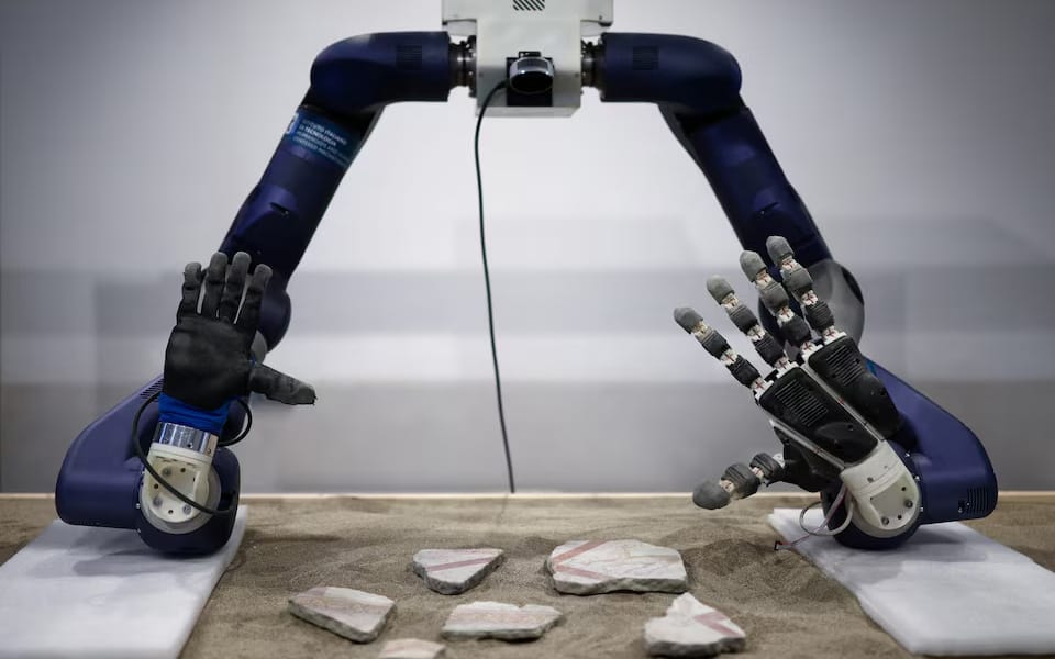 🤖 Tesla’s Rebels