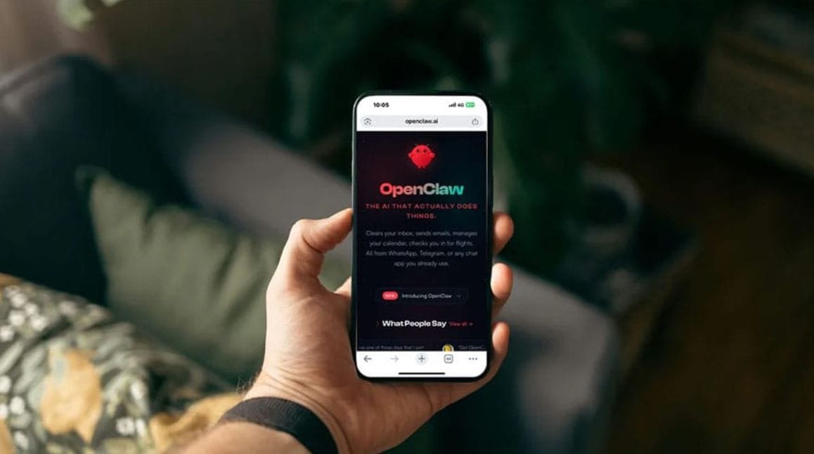 🦞 Roam a Virtual World