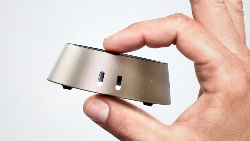 ⚙️ Desk Hygiene Gadget