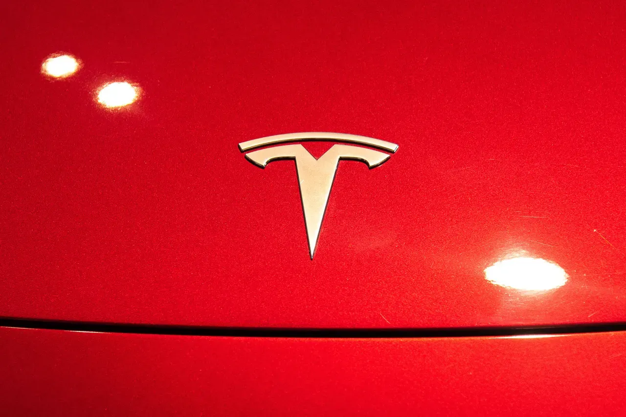 ⛵ Tesla FSD Probe Escalates