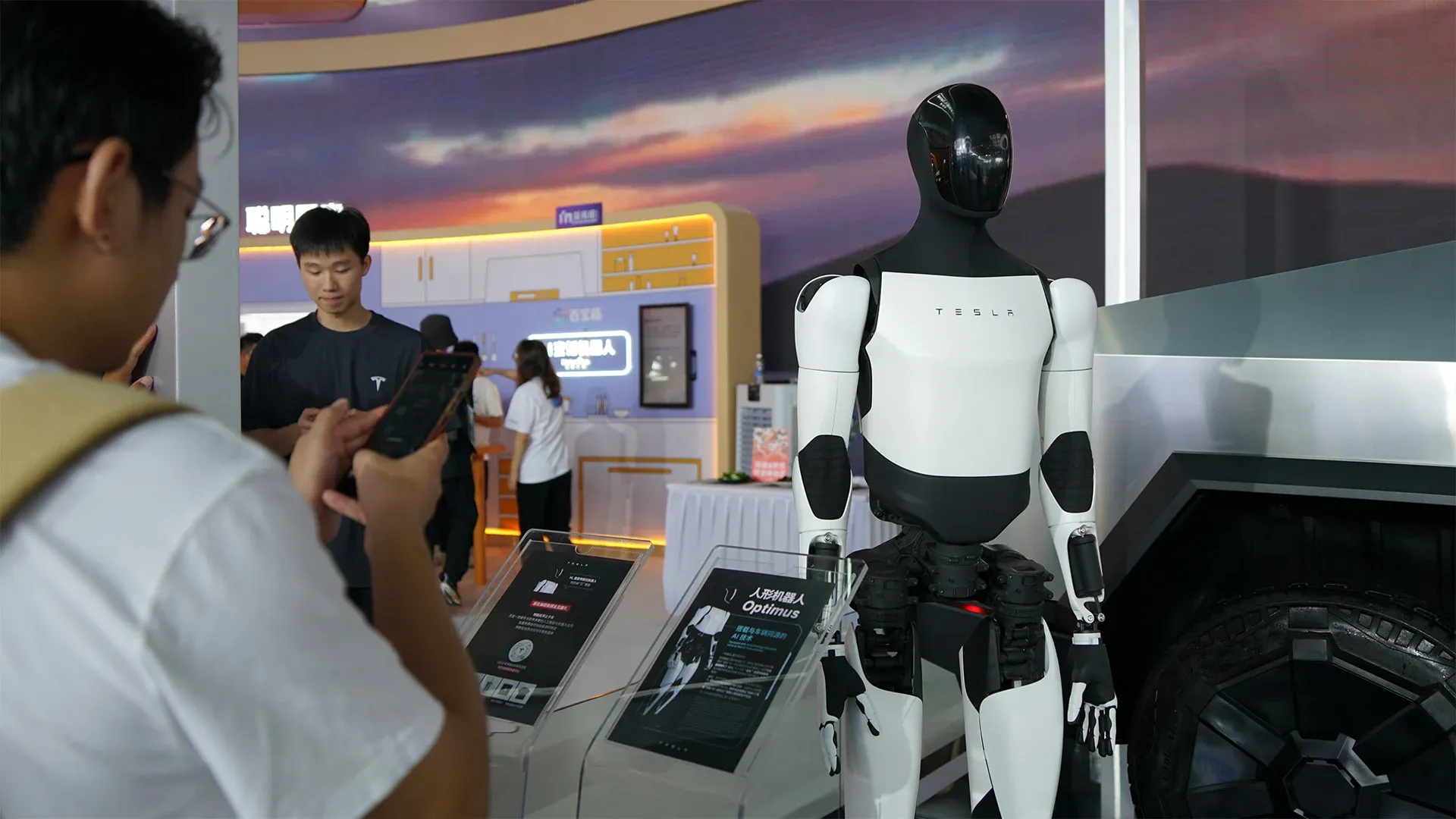 🤖 Optimus Timeline Gets Real