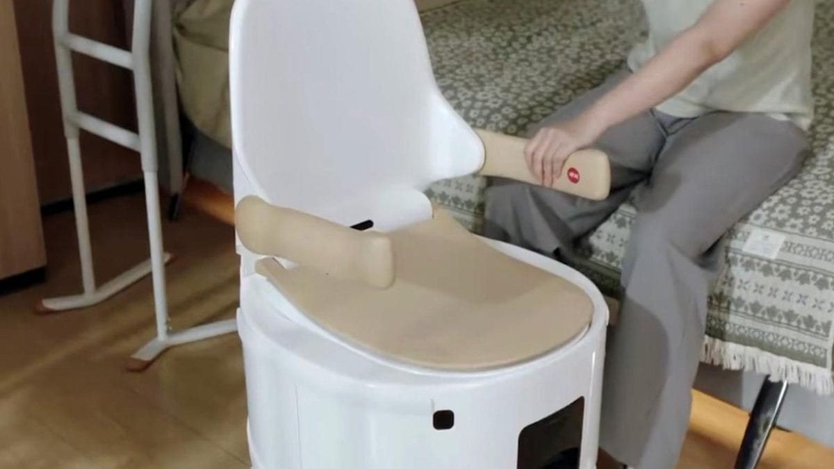 ⚙️ Toilet Drives Itself Home