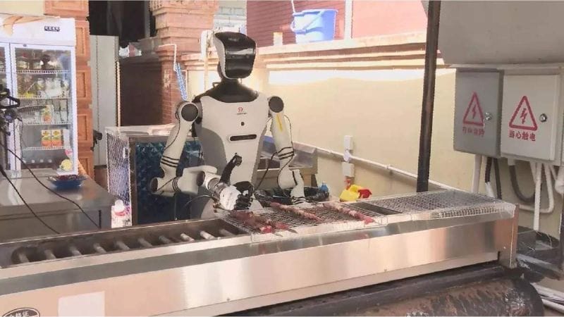 🤖 Kitchen Work Enters Humanoid Hands