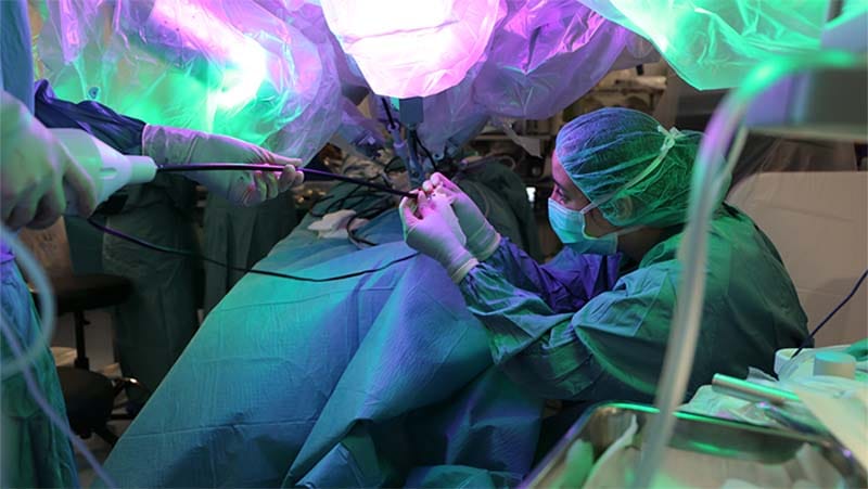 🤖 Surgery Shrinks Its Front Door