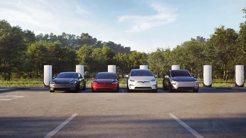 ⛵ Tesla Builds Its 10 Millionth Car