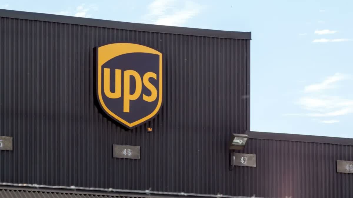🦞 UPS Automates 90% of Customs