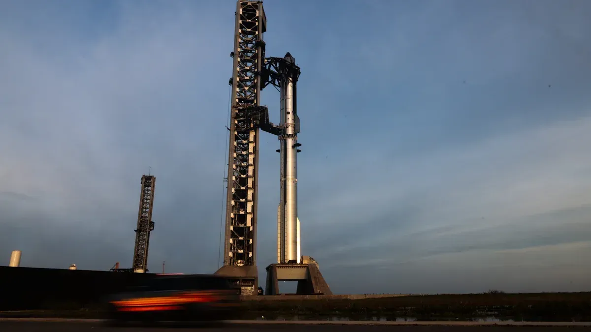 ⛵ SpaceX Plans $100B Spaceport