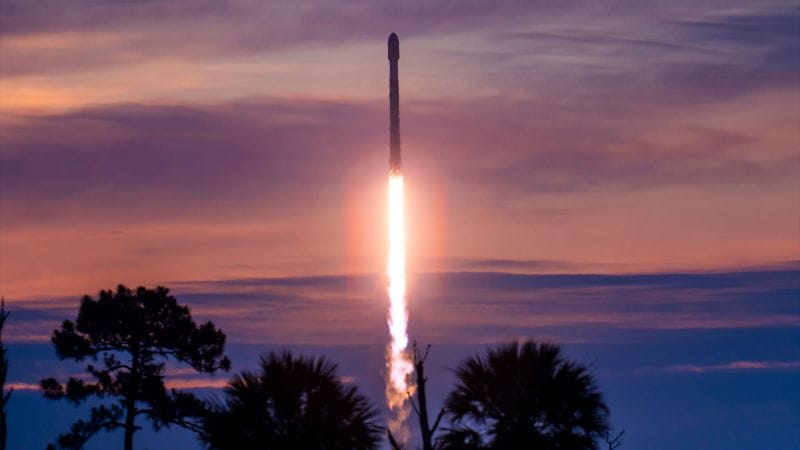 ⛵ SpaceX Sets Dual Launch Record