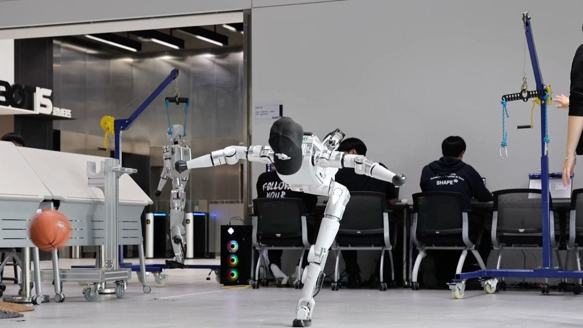 Humanoids Head Back To Gym