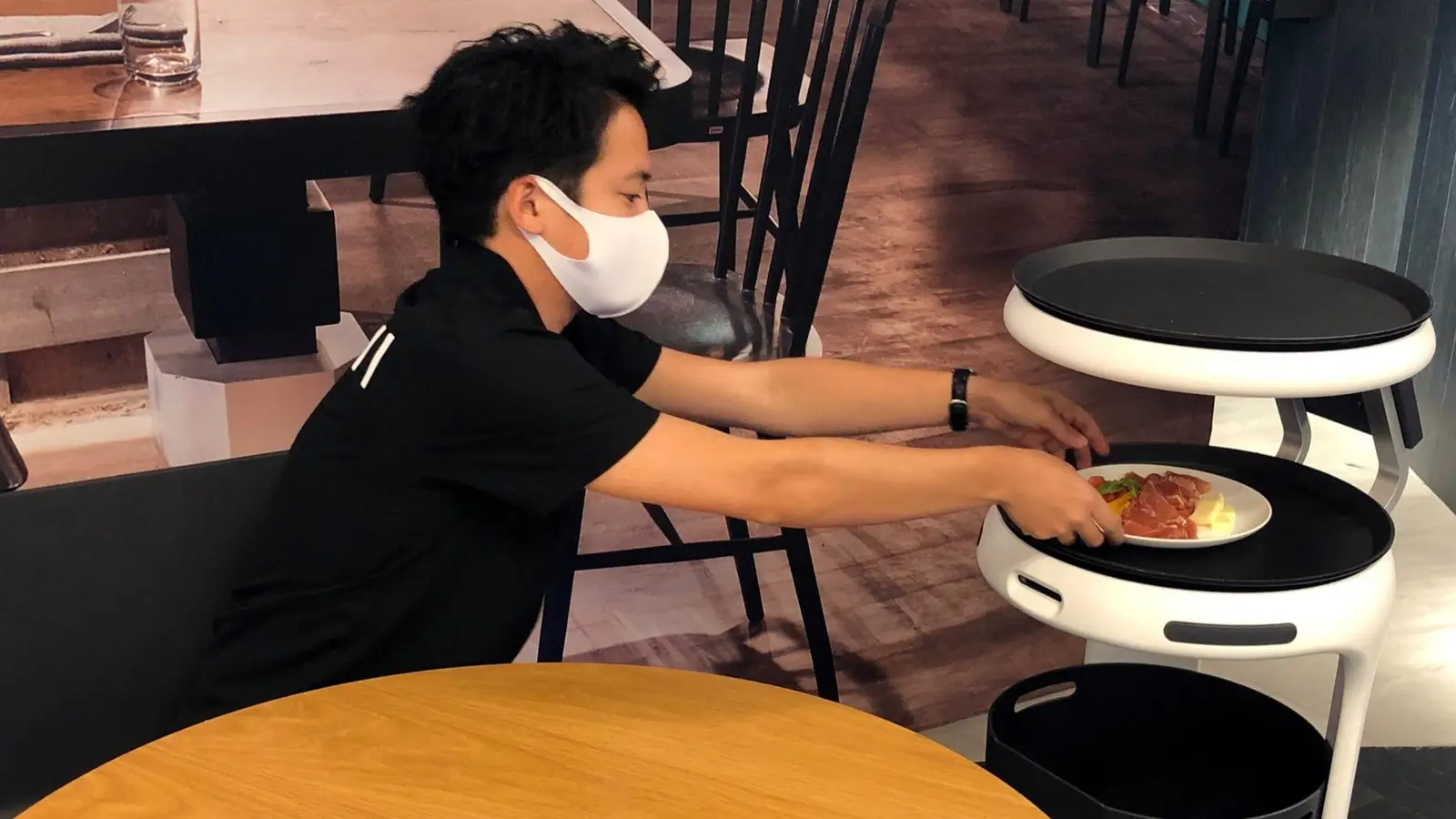 🤖 Robots Finally Fit Restaurants