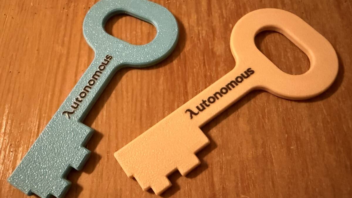 ⚙️ Key Locks Your Phone