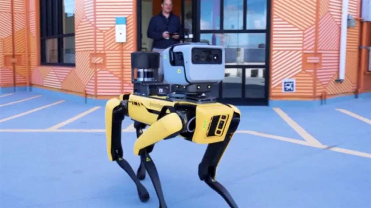 Detroit Gives Spot A Street Test