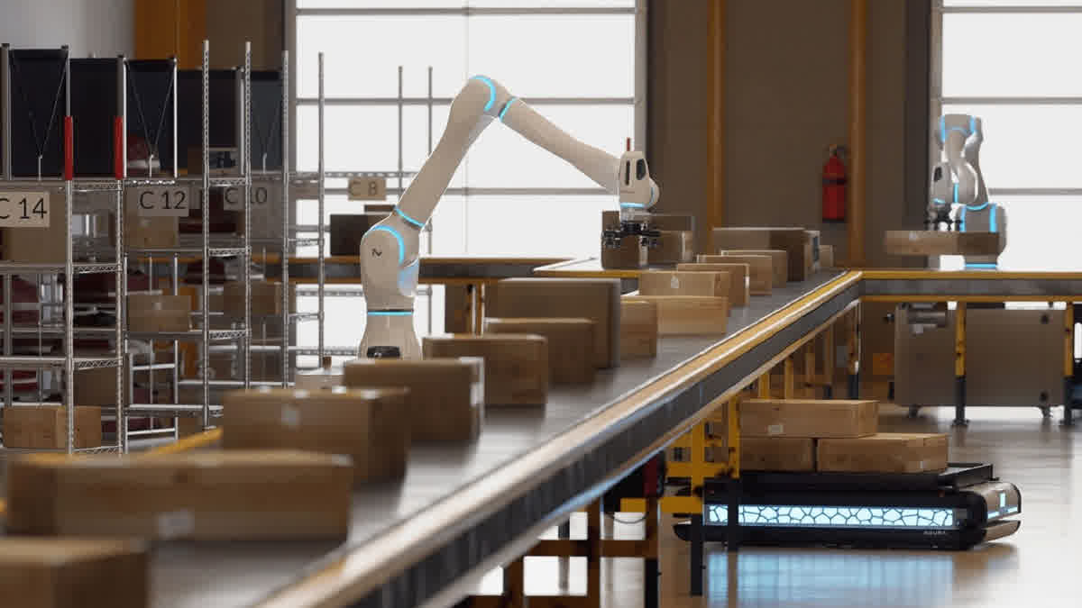 Amazon Opens Its Robot Playbook